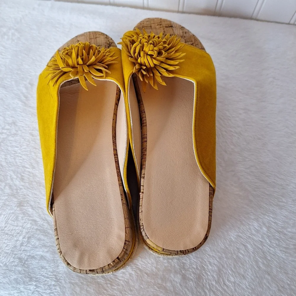 Womens Boutique Unbranded Slip On Espadrilles 42‎ US 11 Mustard Fringe Flower